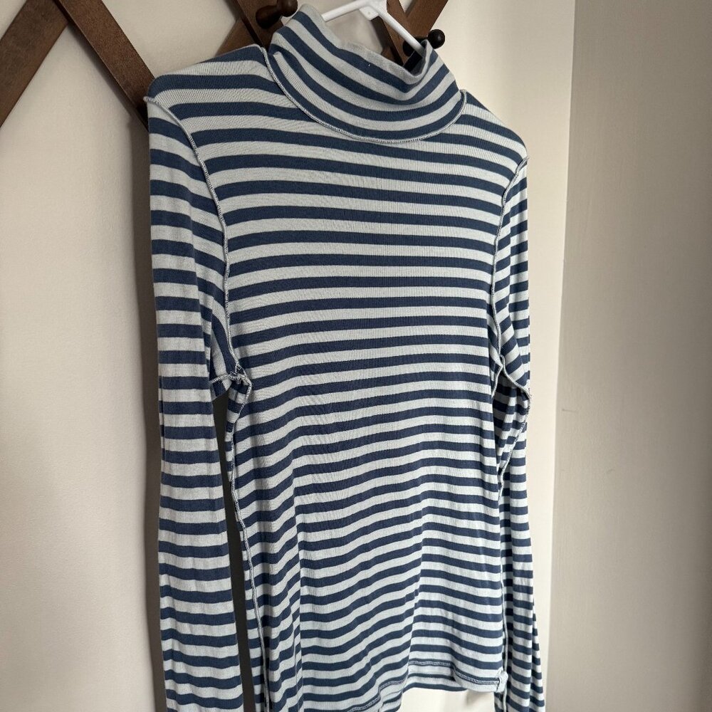 We The Free Good Good Stripe Turtleneck, sz large